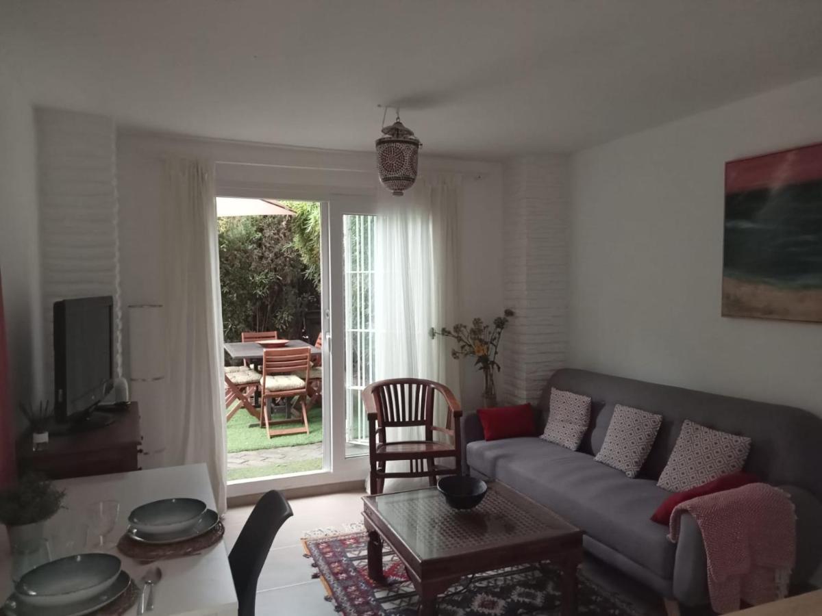 Dormir Entre Limones, Casa De Invitados En Vivienda Familiar Dos Hermanas Kültér fotó